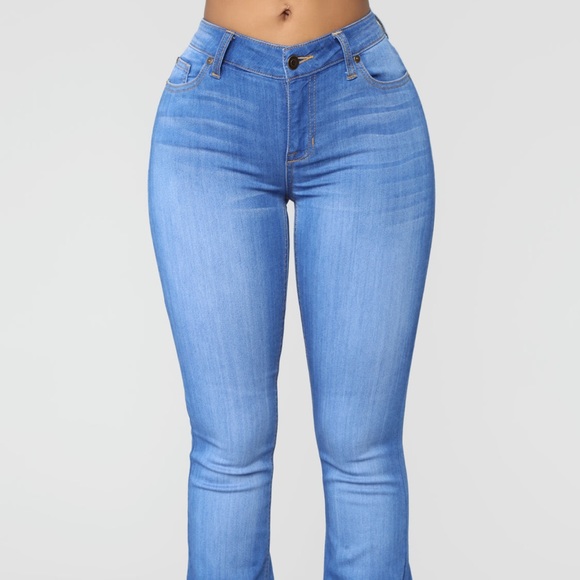 Fashion Nova - Here For You Flare Jeans / Medium Blue Wash - Picture 5 of 6